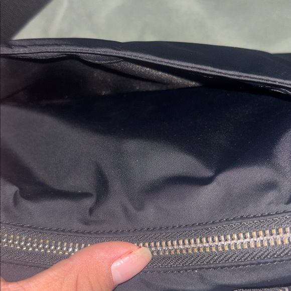 Lululemon Crossbody Bag 2L - Picture 8 of 8